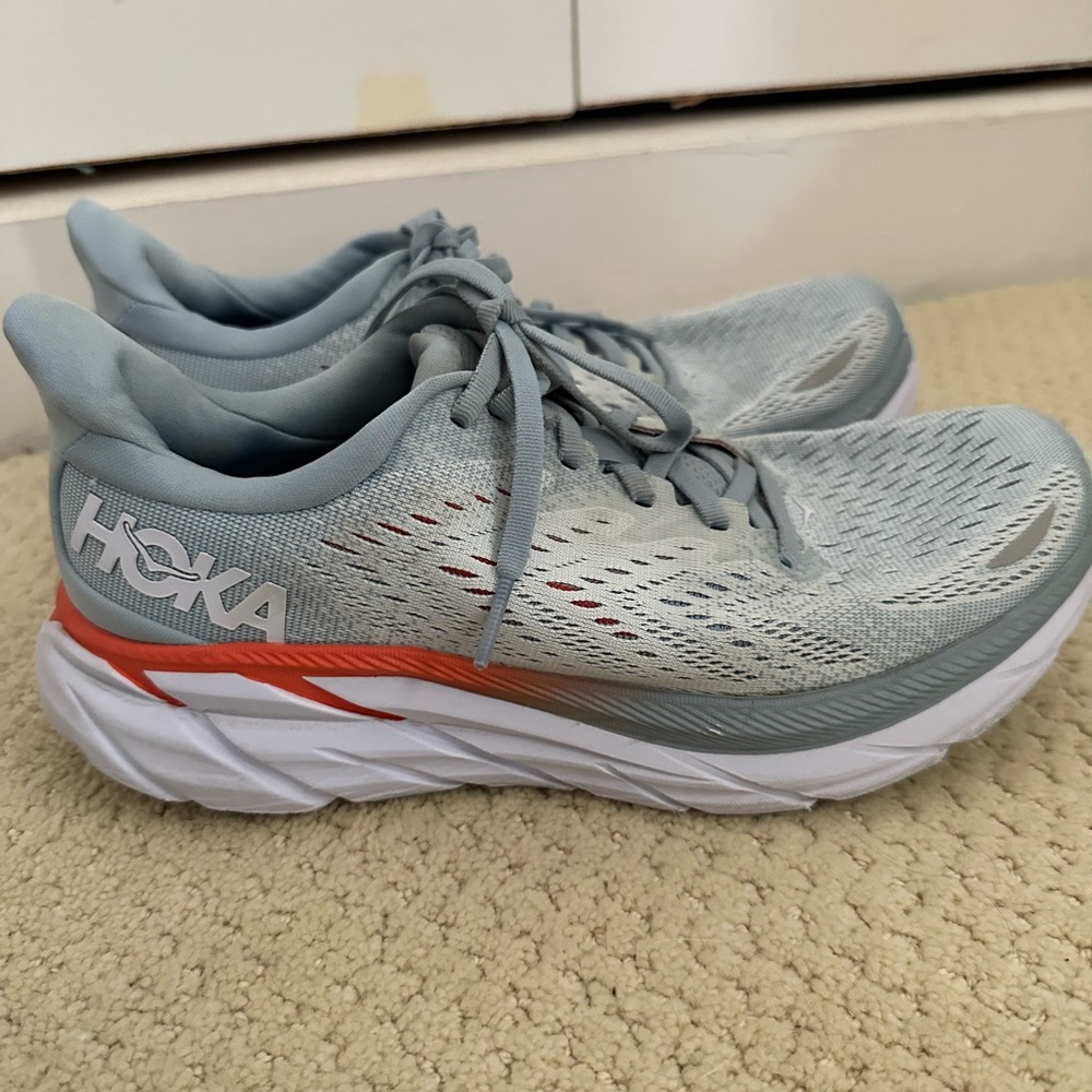 Hoka Clifton 8